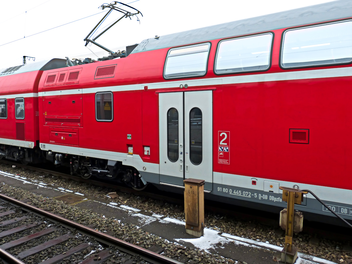 Teilaufnahme des Twindex Vario 445 072 im München-Nürnberg Express, in Nürnberg Hbf 04.03.2018