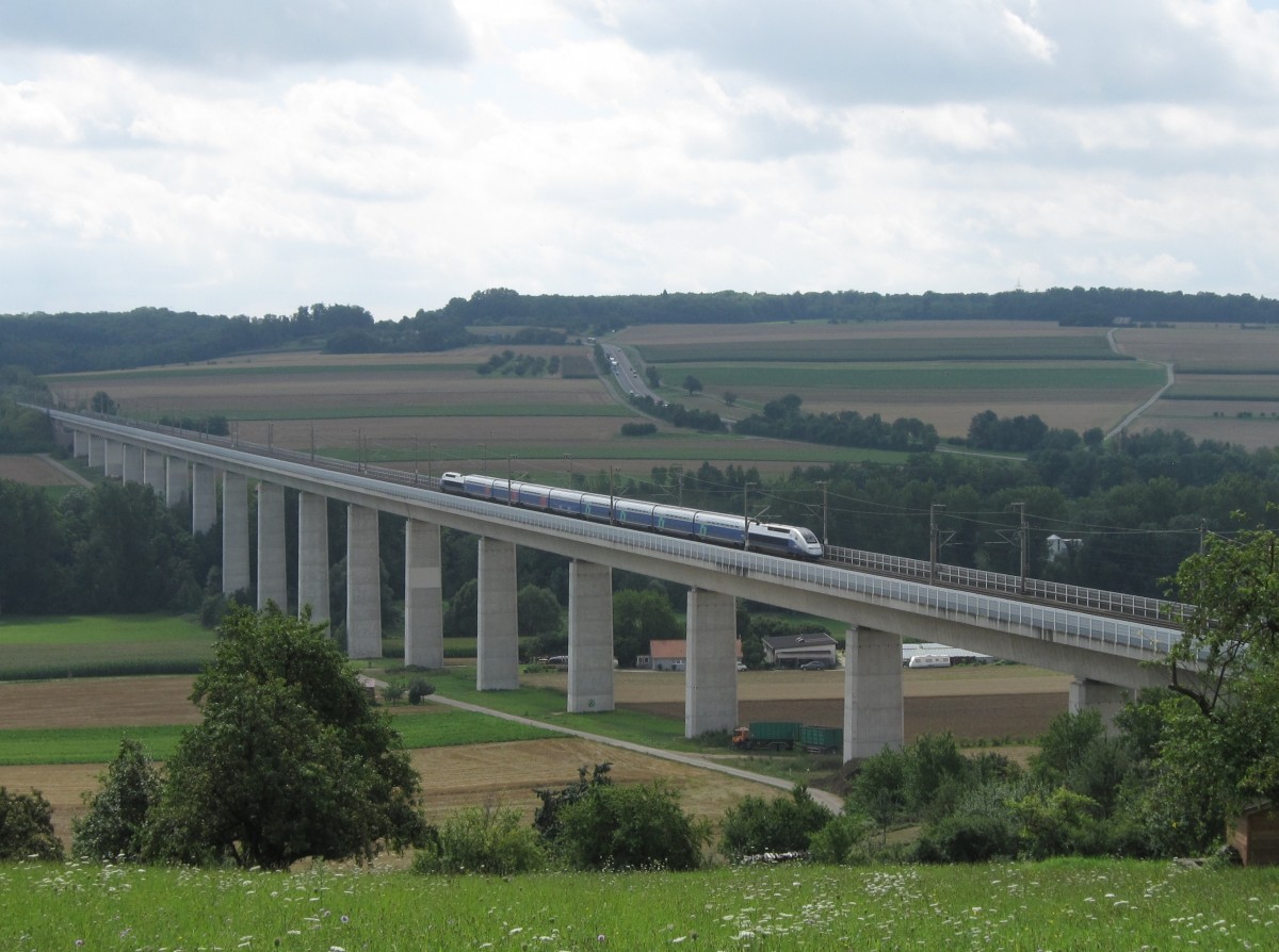 TGV POS auf Enztalviadukt. 7.8.2013.