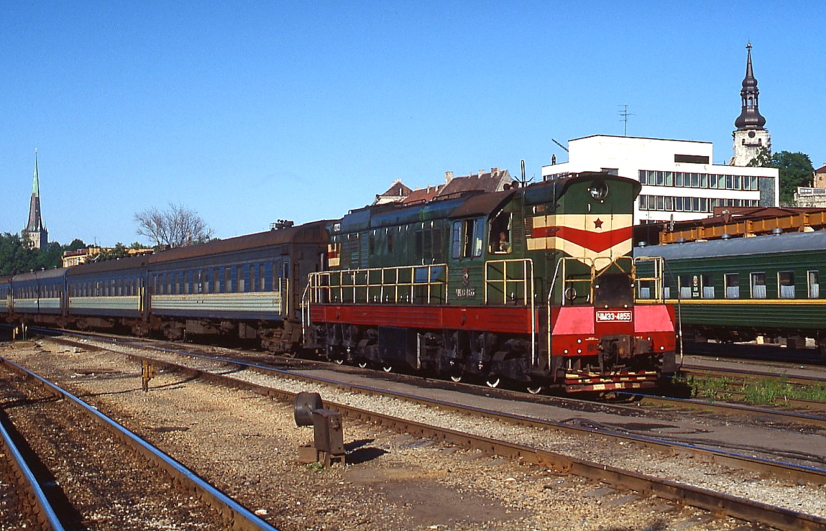TschME3-4855 rangiert am 07.06.1990 im Hauptbahnhof von Tallinn