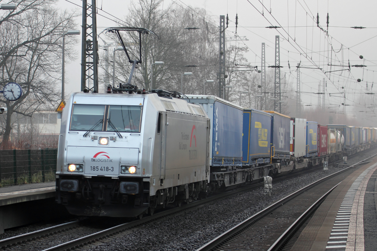 TXL 185 418-3 durchfährt Recklinghausen-Süd 17.1.2015