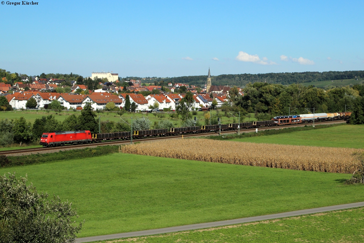 Unbekannte BR 185 mit einem Mischer Richtung Stuttgart bei Heidelsheim, 29.09.2015.