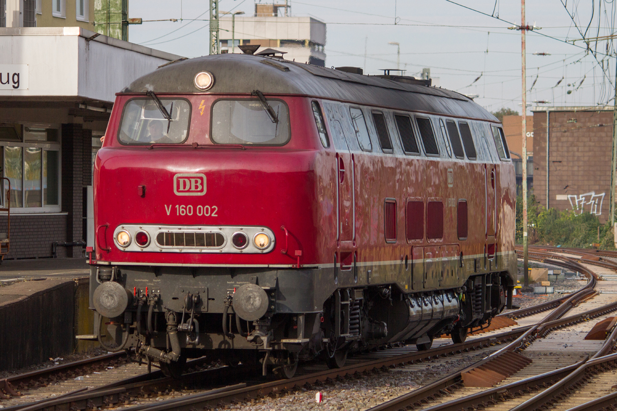V 160 002 rangiert in Bremen Hbf. 17.10.2018