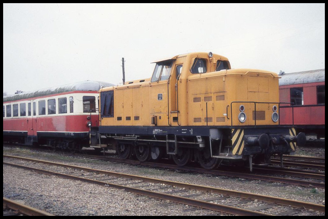 V 9, ex V 60 DR, der Dampf Eisenbahn Weserbergland am 6.4.1995 in Rinteln.