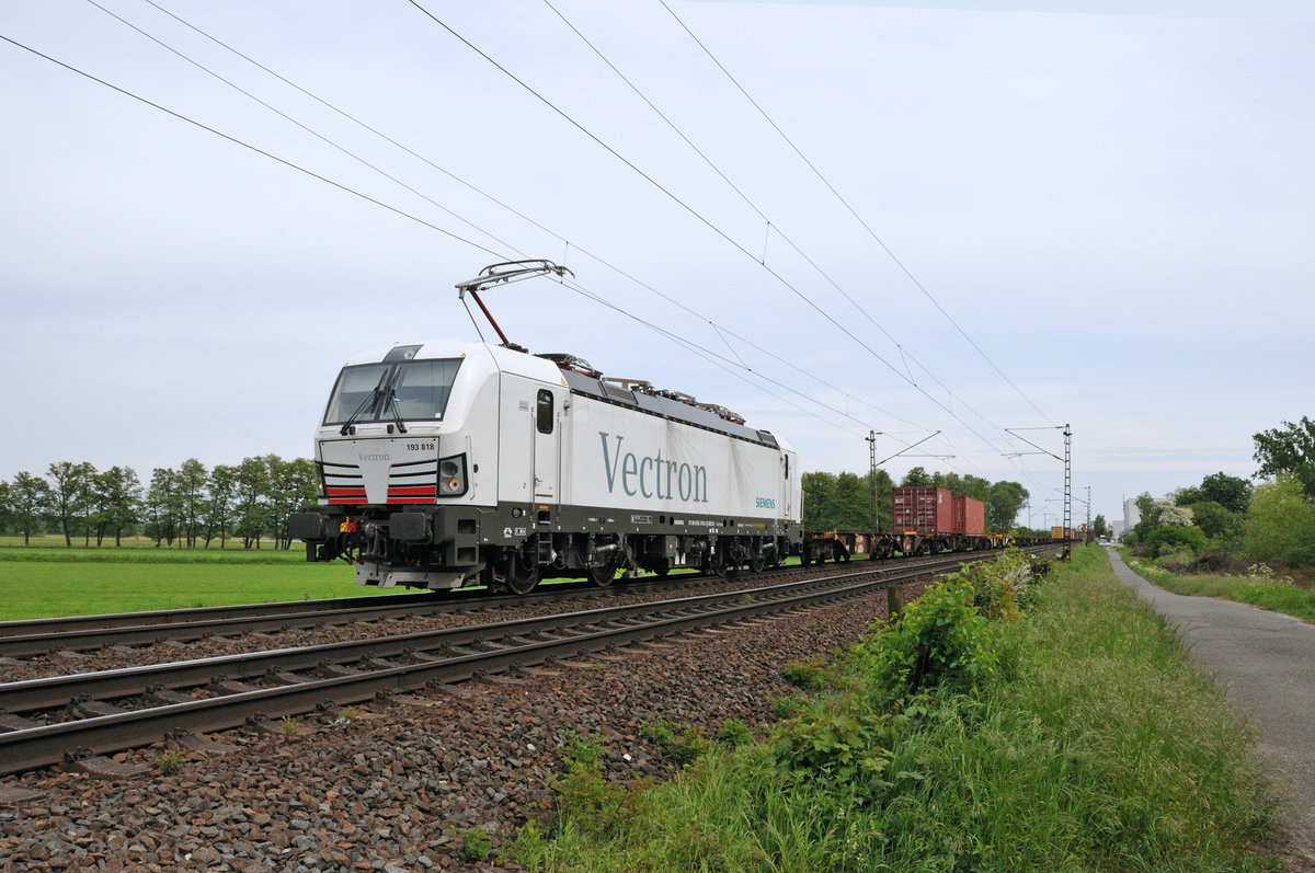 Vectron 193 818 bei Nauheim am 02.05.2018