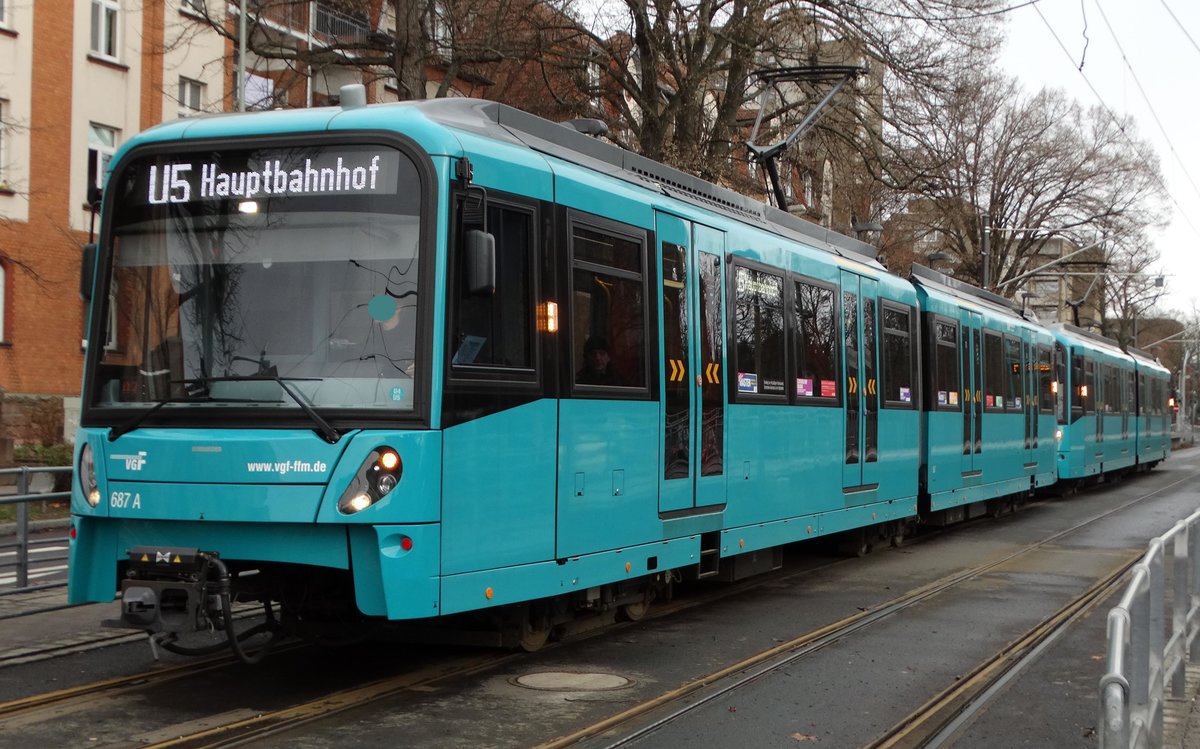 VGF Bombardier U5-25 Wagen 687 am 14.01.17 in Frankfurt am Main Eckenheim