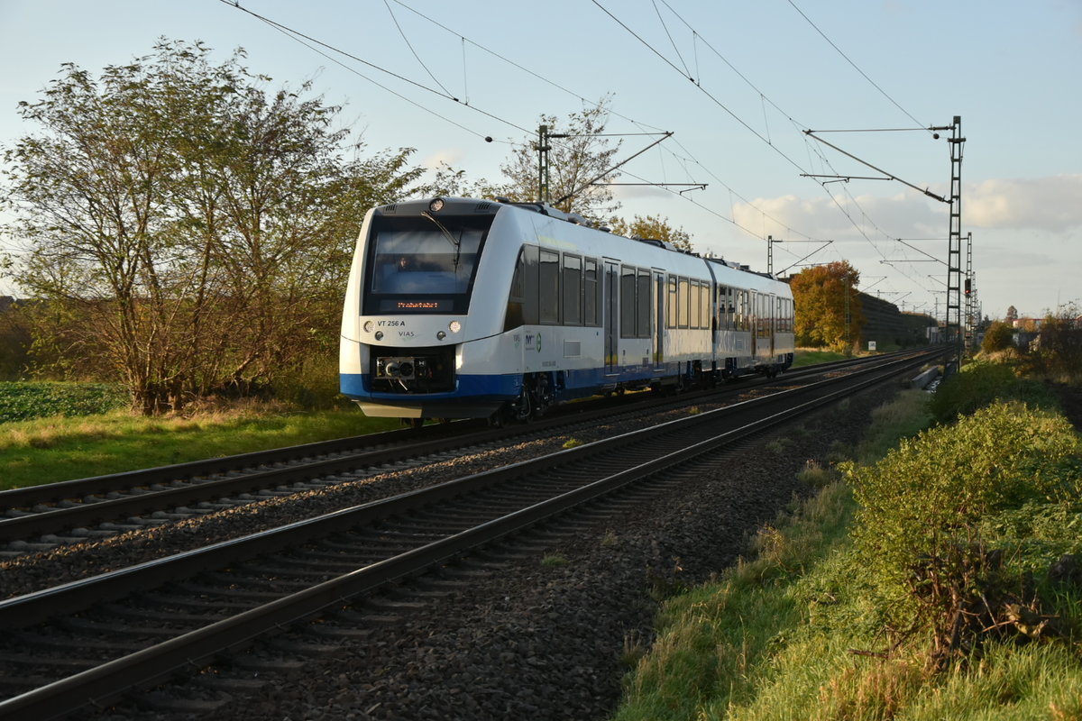 Vias Triebwagen 622 266-4 bei Allerheiligen als Test Fahrt gen Nievenheim. 17.11.2017
