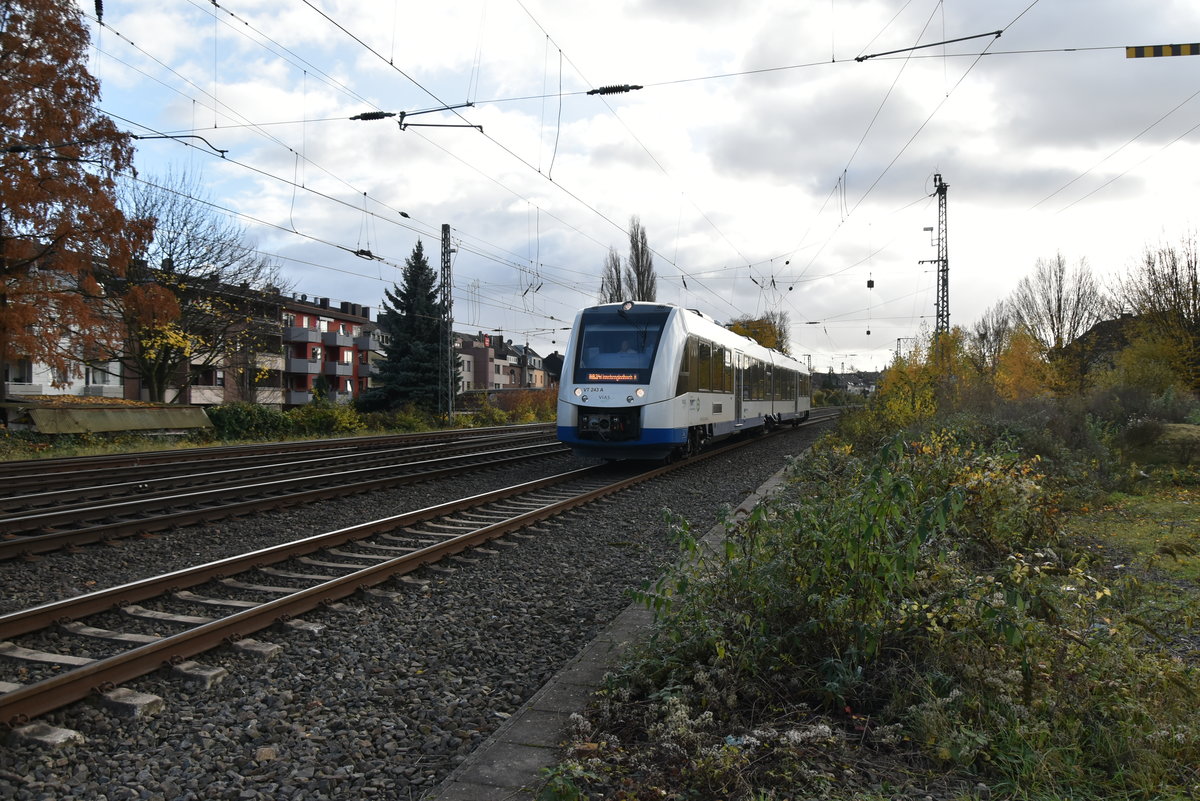 VIAS Triebwagen VT 243a als RB 34 nach Mönchengladbach HBF am heutigen Sonntag den 19.11.2017