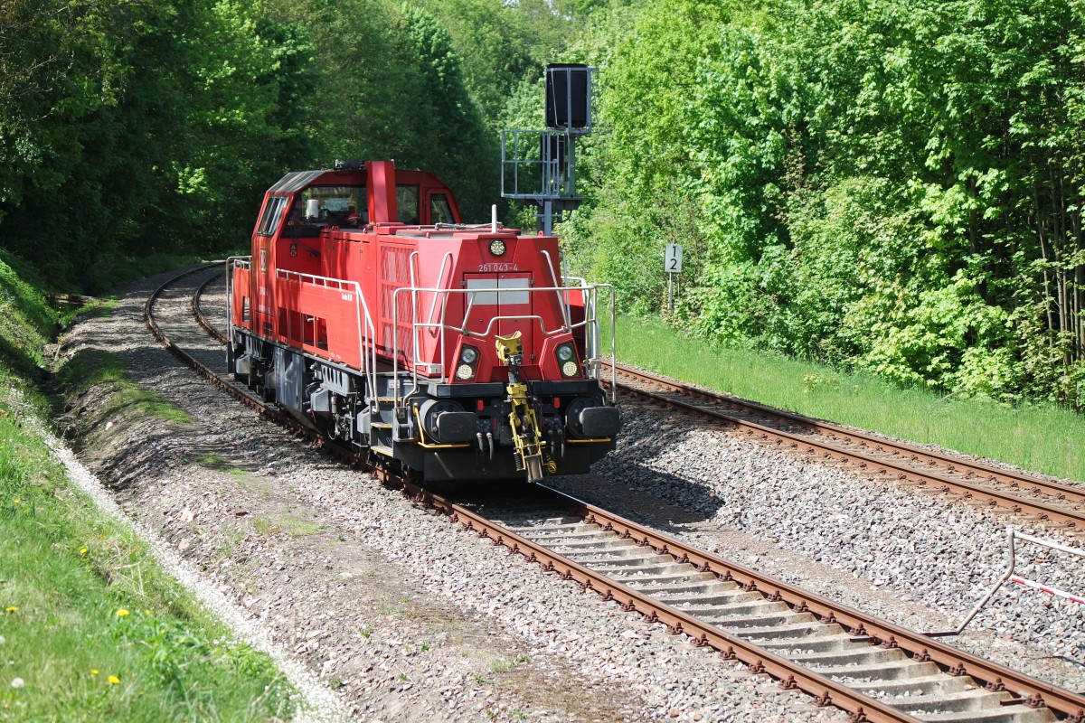 
Vom 14.05.-17.05.2015 fanden im Eisenbahnmuseum Schwarzenberg die 23. Eisenbahntage statt.Bei der Lokparade am 17.05.2015 war auch Gravita 261 043 zu sehen.