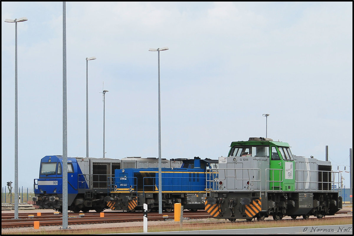 Von links abgestellt auf dem Jade-Weser-Port, die 273 002-6, MaK G 2000 / 276 005-4, evb / 275 021-4, duisport rail. Wilhelmshaven 10/06/2017 