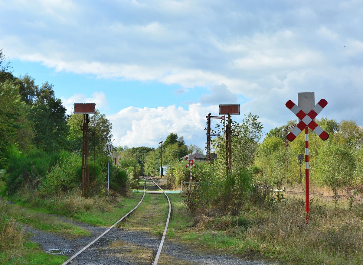 Von der Rail and Traction Halle und ehemaligen BW Gelände fuhren diese Gleise auf die Hauptgleise. Als Sperrsignale sind wegklappbare Sh2 Scheiben aufgestellt.  Die Strecke wird von einem Verein gehalten und gepflegt. Die Strecke ist betrieblich gesperrt wodurch keine Fahrten möglich sind. 

Raeren 08.10.2016