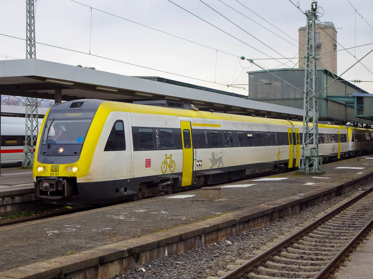 VT 612 129 mit IRE nach Aulendorf in Stuttgart Hbf, 19.02.2018.