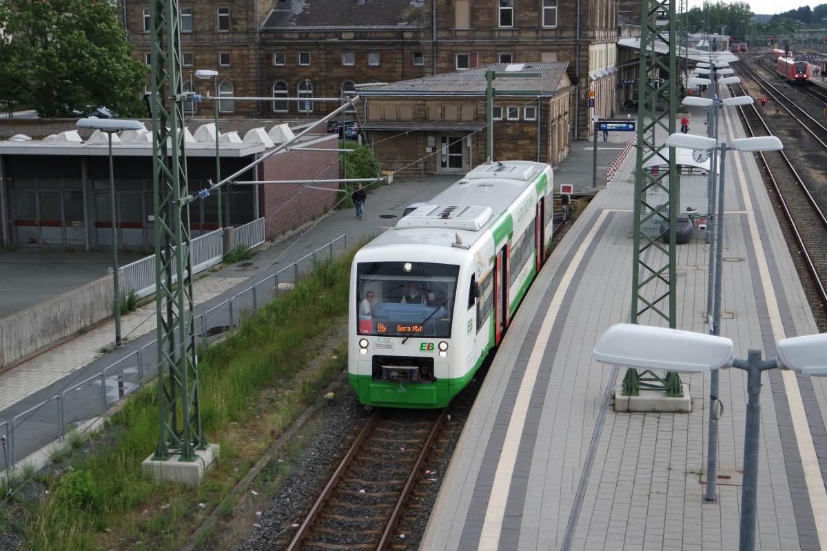 VT322 als EBx nach Gera(Hbf.)am 19.06.2015 af dem Hofer Bahnhof.