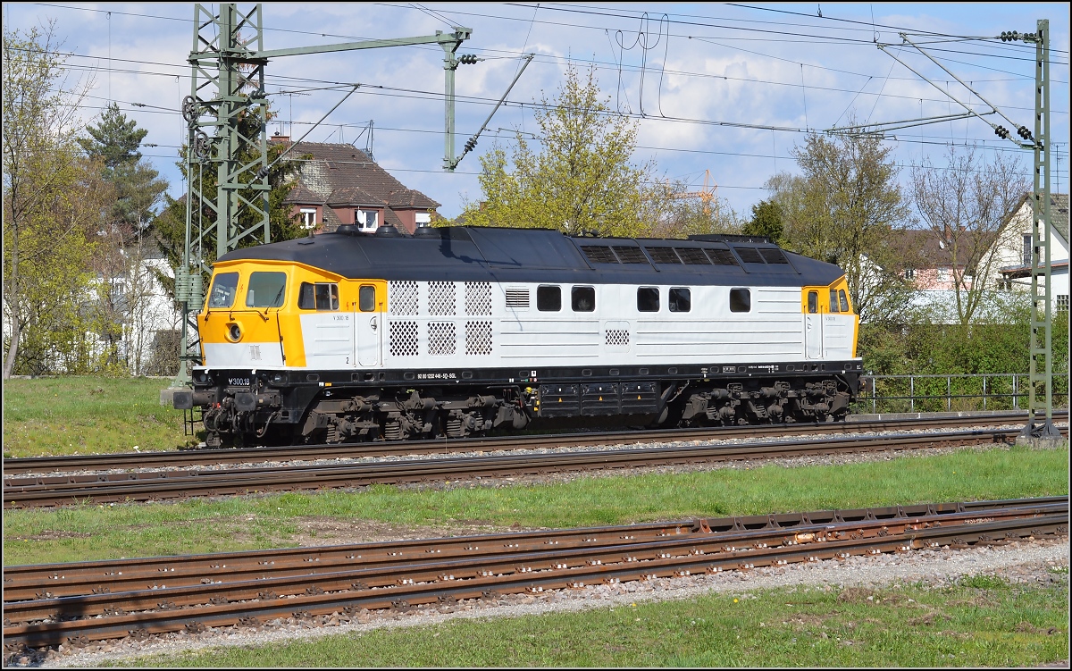 Während der Bauarbeiten Thayngen-Singen war auch 232 446-5 der SGL in Singen zugegen. April 2016.