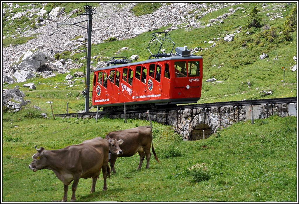 Wagen 26 auf Bergfahrt auf der Alp Matt. (03.07.2014)