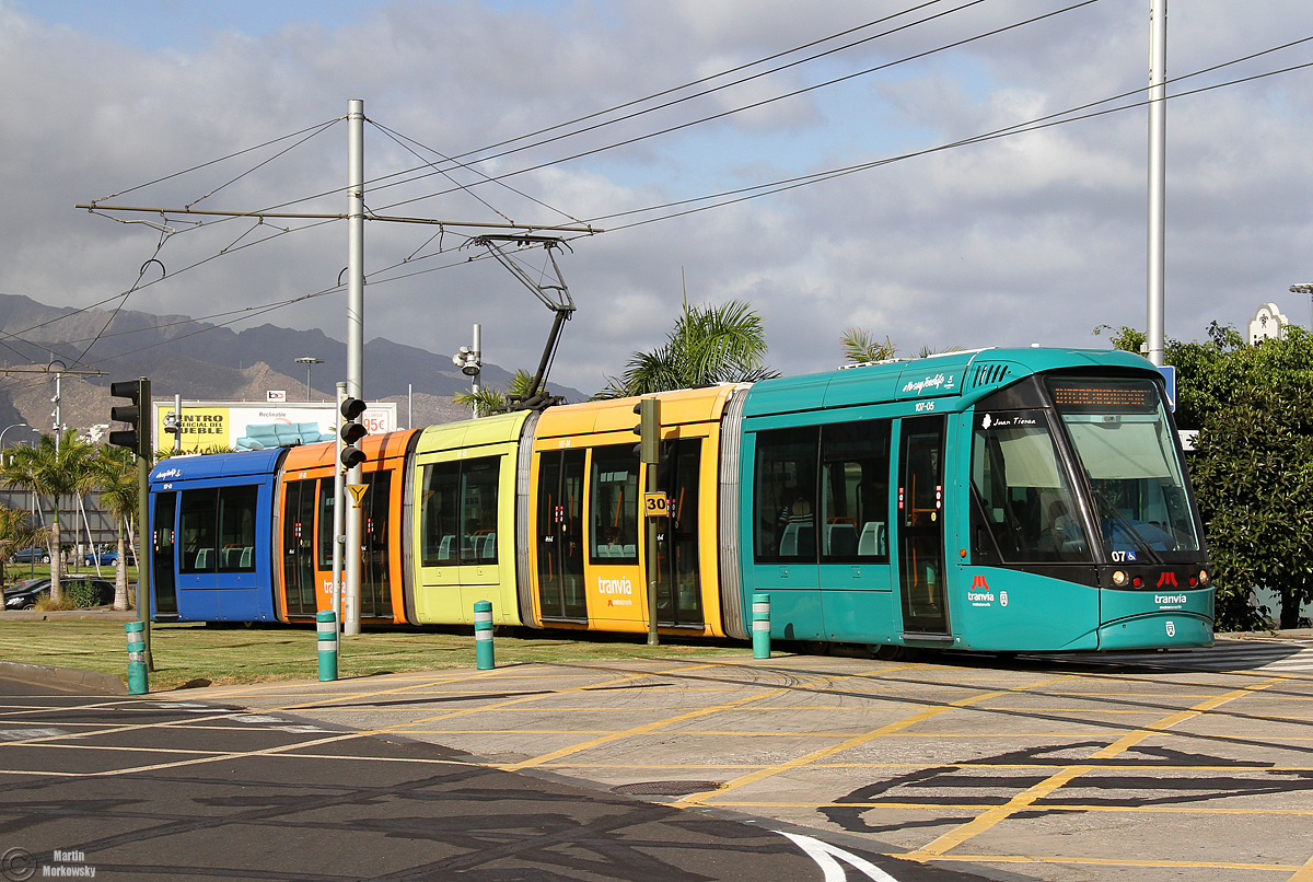 Wagen 7 der Stadtbahn in Santa Cruz de Tenerife am 30.08.2018