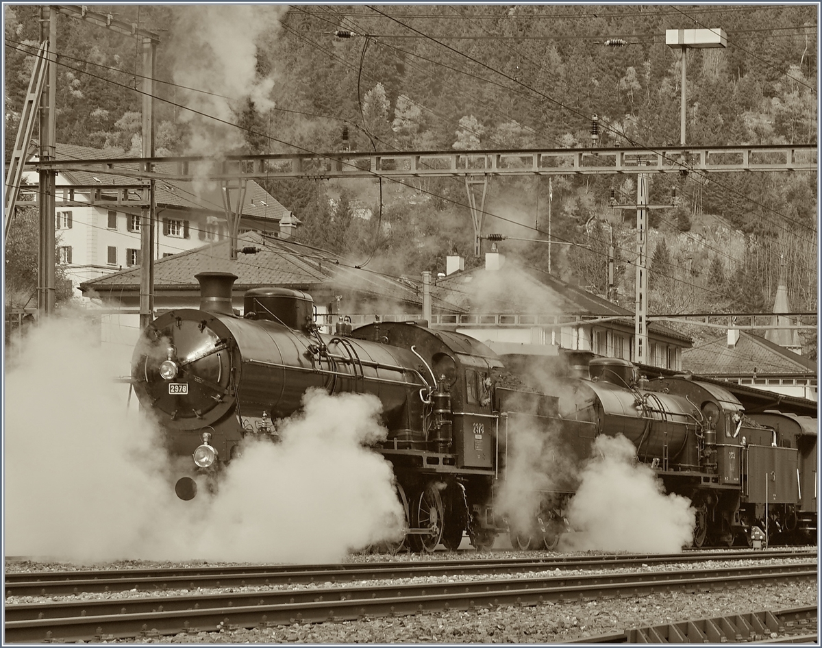 Wenn Elefanten dampfen. Die Fahrt der beiden C 5/6 2978 und 2969 über den Gotthard war ein ganz besonderes Erlebnis.
Göschenen, den 21. Okt. 2017