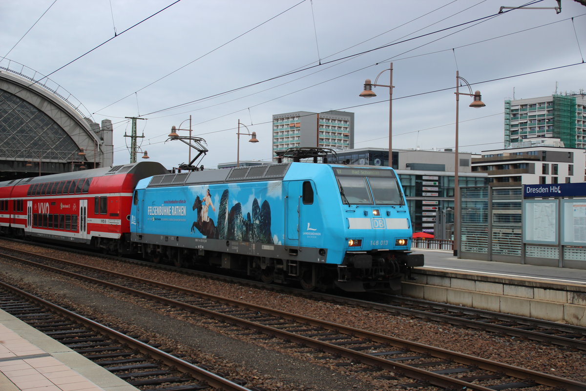 Werbelok 146 013 am 17.11.2016 in Dresden Hbf : Abfahrt als S-Bahn nach Bad Schandau