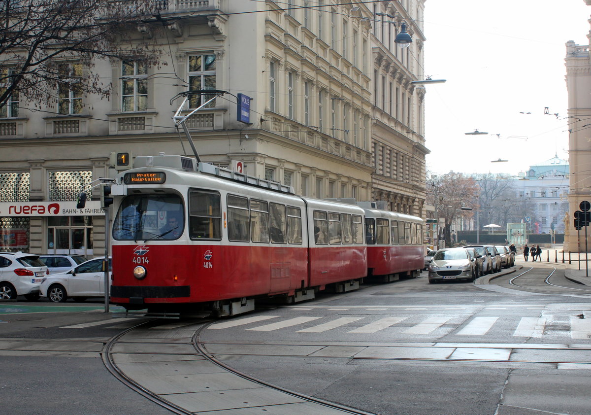 Wien Wiener Linien SL 1 (E2 4014) I, Innere Stadt, Kärntner Ring / Akademiestraße am 19. Februar 2017.