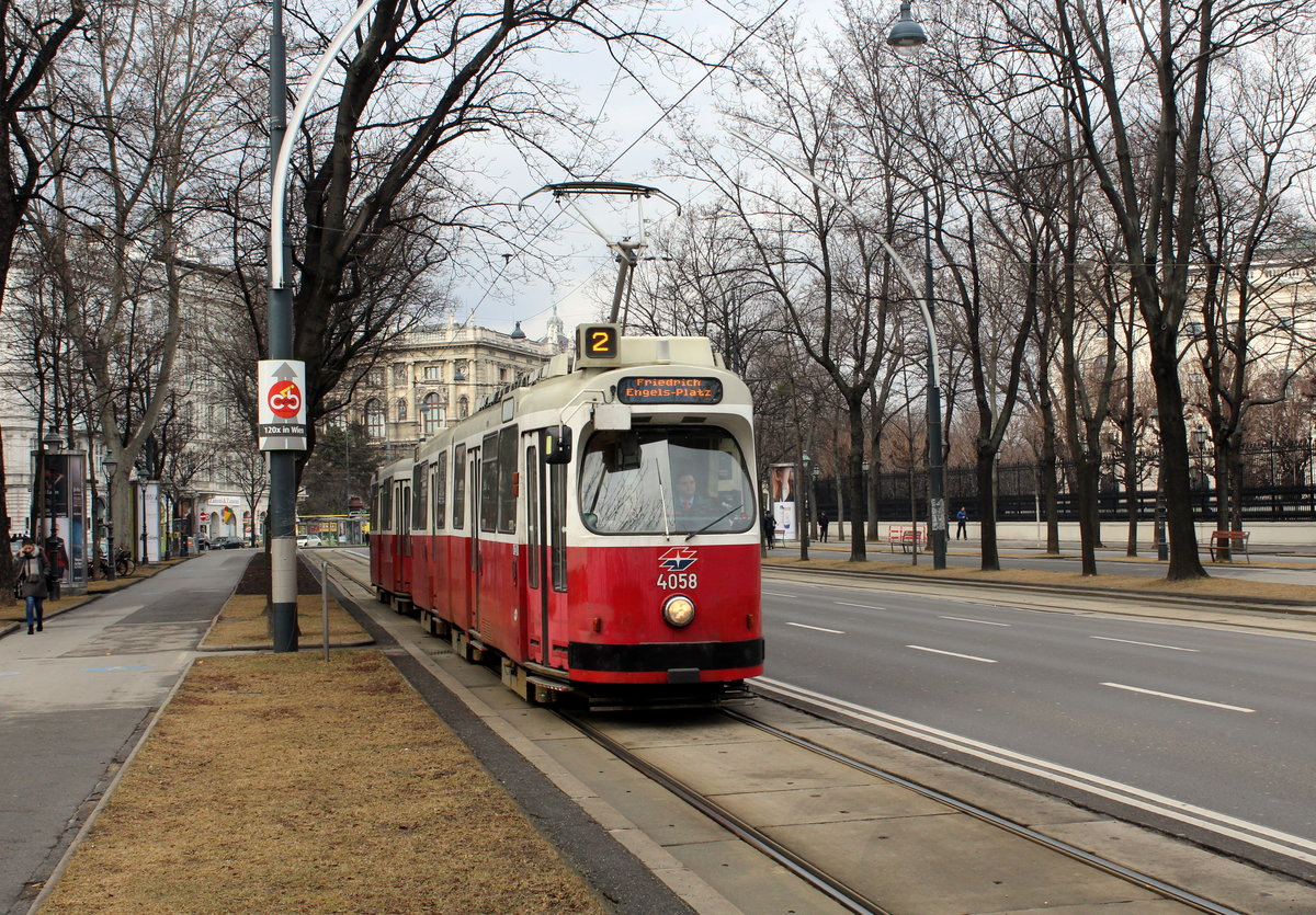 Wien Wiener Linien SL 2 (E2 4058) I, Innere Stadt, Opernring am 19. Februar 2017.