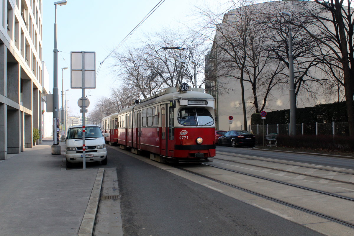 Wien Wiener Linien SL 26 (E1 4771 + c4 1312) XXI, Floridsdorf, Donaufelder Straße am 13. Februar 2017.