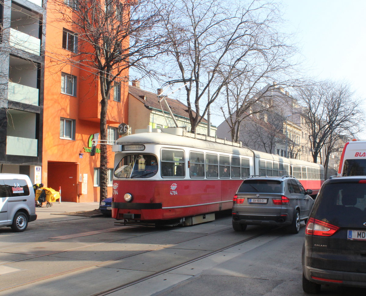 Wien Wiener Linien SL 26 (E1 4784 + c4 1311) XXI, Floridsdorf, Donaufelder Straße / Theodor-Körner-Gasse am 13. Februar 2017.