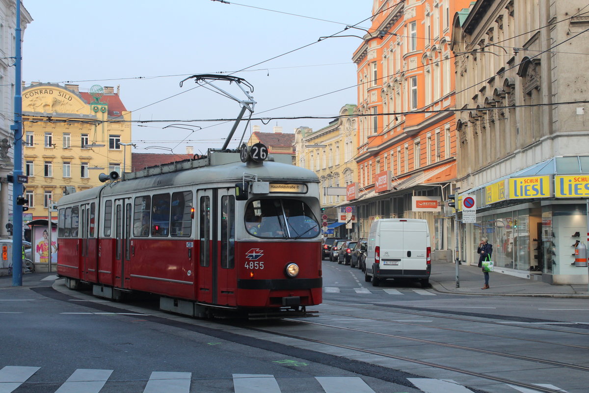 Wien Wiener Linien SL 26 (E1 4855 (SGP 1976)) XXI, Floridsdorf, Am Spitz am 18. Oktober 2018.