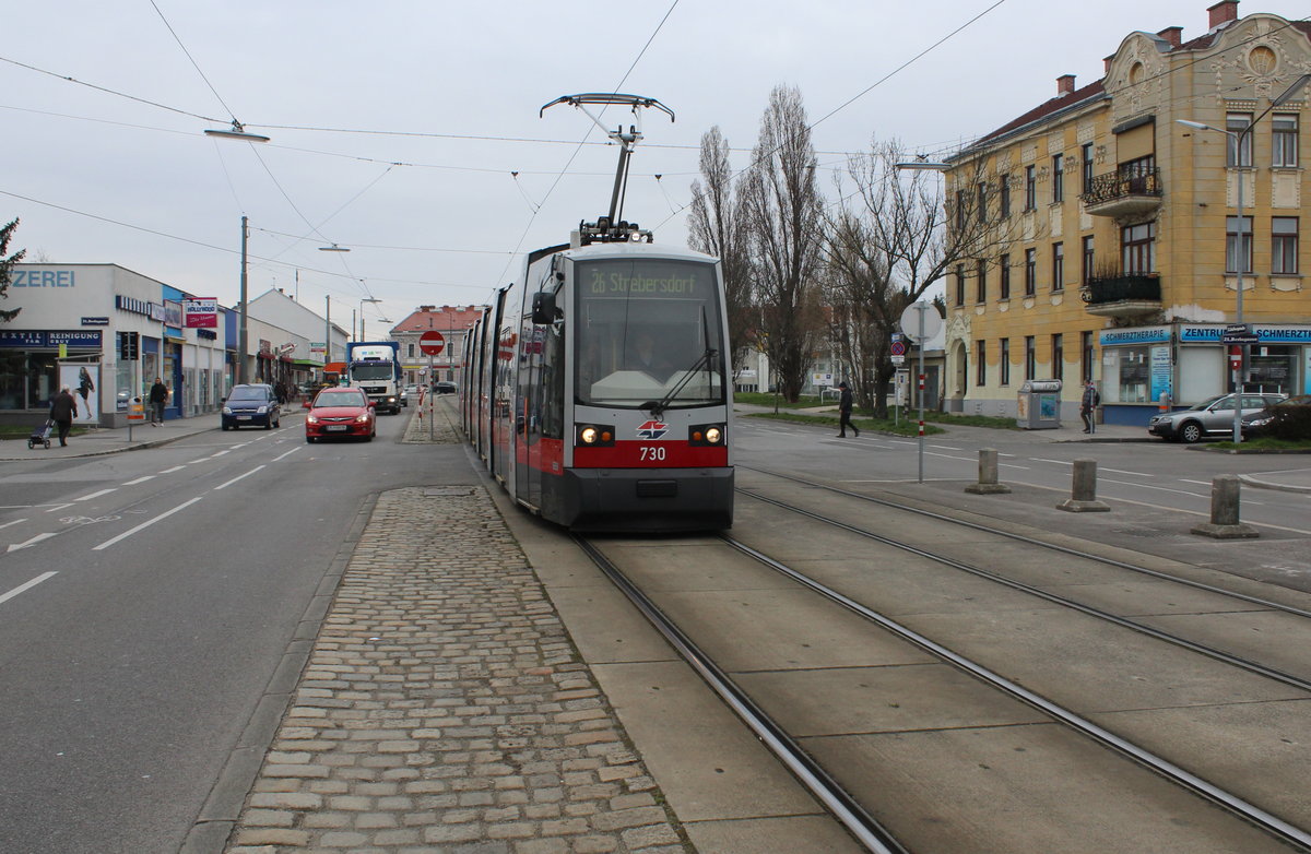 Wien Wiener Linien SL 26 (B1 730) Floridsdorf (21. (XXI) Bezirk), Strebersdorf, Rußbergstraße / Berlagasse am 21. März 2016. - Rußberg ist ein Flurname.