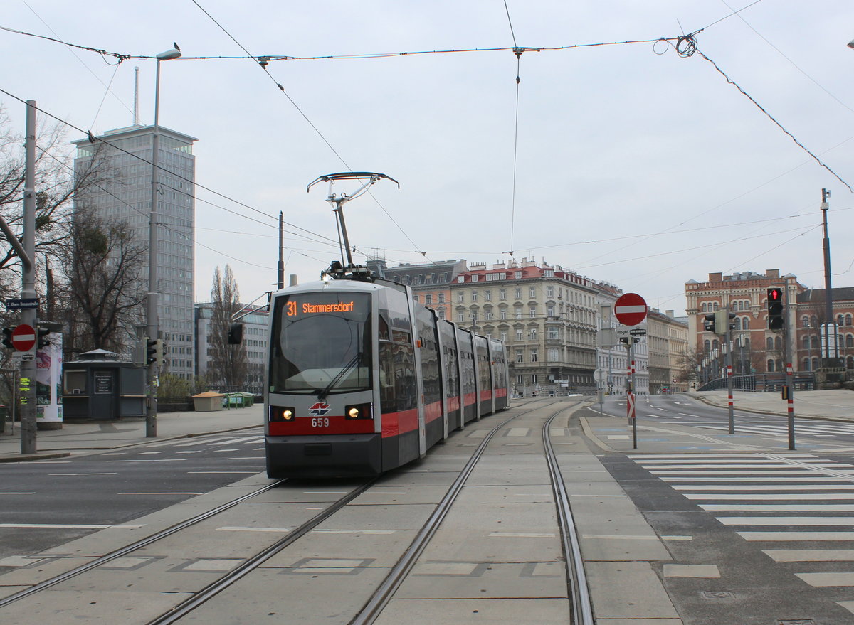 Wien Wiener Linien SL 31 (B 659) II, Leopoldstadt, Augartenbrücke / Obere Donaustraße am 23. März 2016.