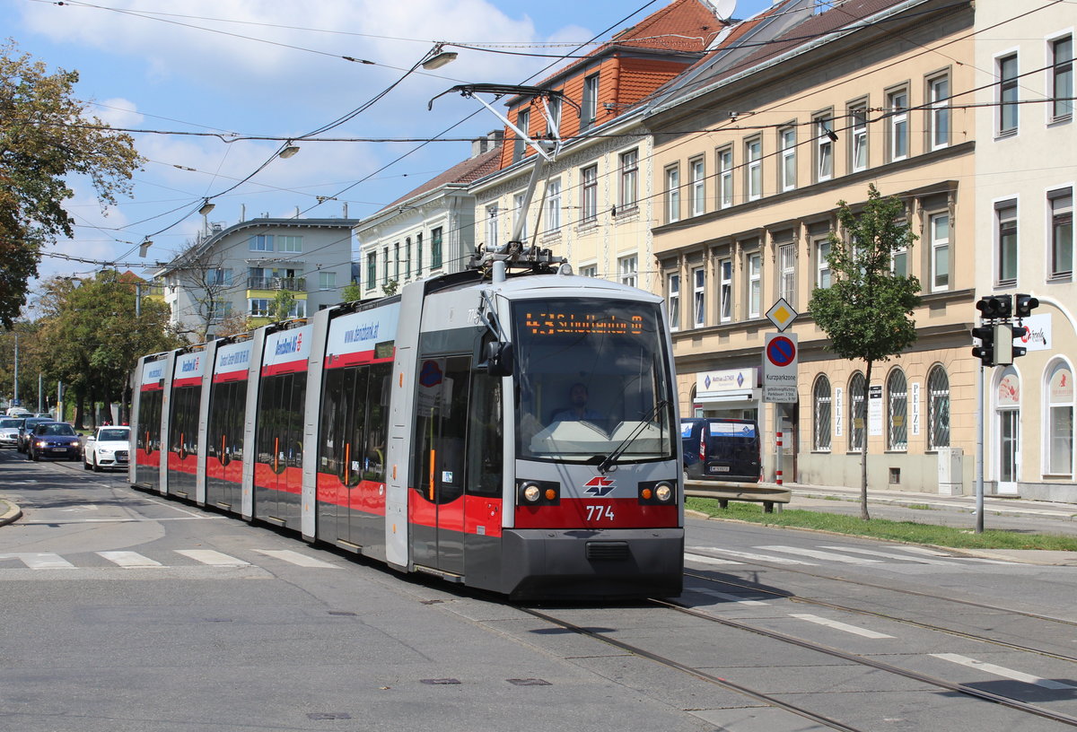 Wien Wiener Linien SL 43 (B1 774) XVII, Hernals, Dornbach, Hernalser Hauptstraße / Güpferlingstraße am 27. Juli 2018.