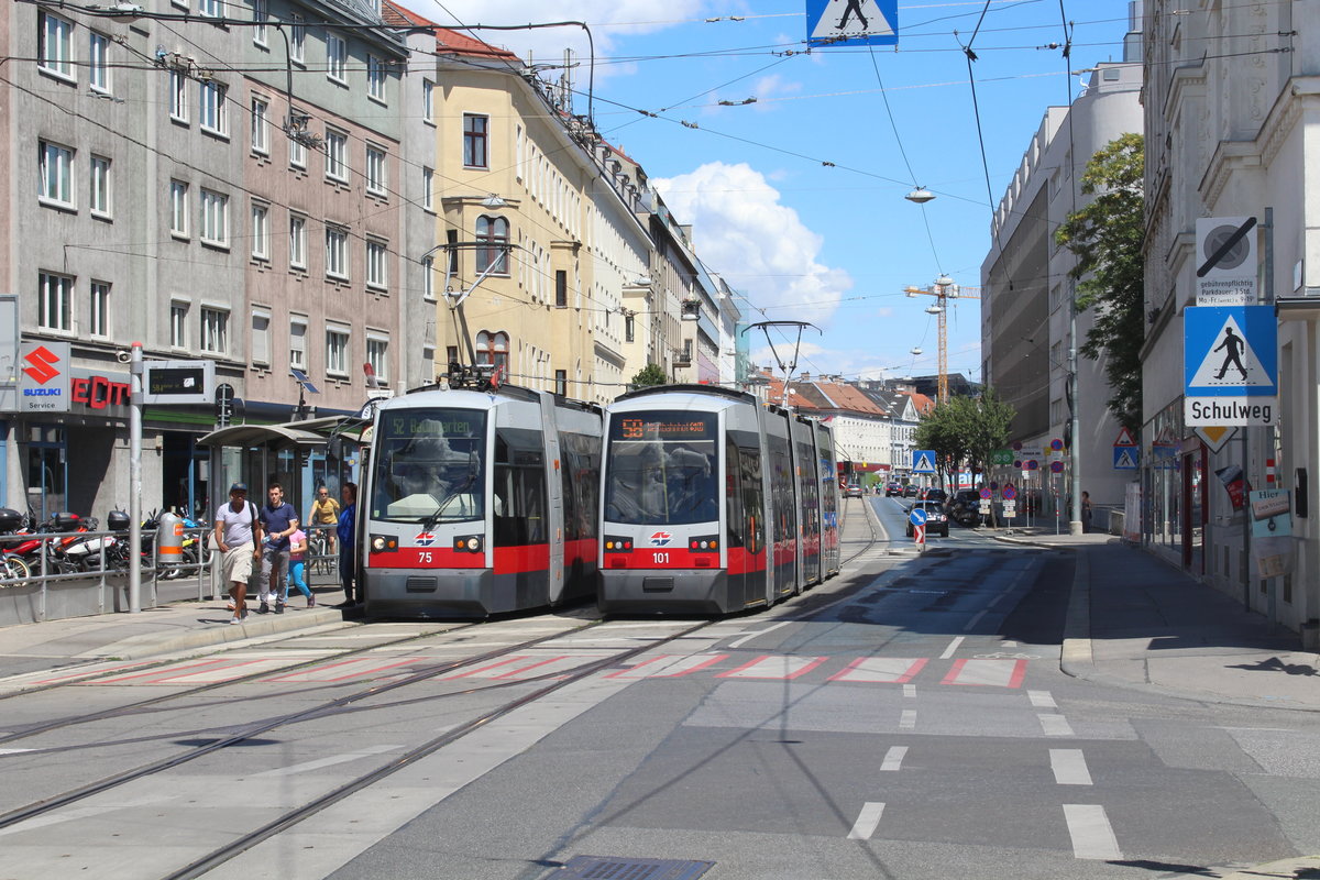 Wien Wiener Linien SL 52 (A1 75) / SL 58 (A1 101) XV, Rudolfsheim-Fünfhaus, Mariahilfer Straße / Zollernsperggasse / Anschützgasse am 1. Juli 2017.
