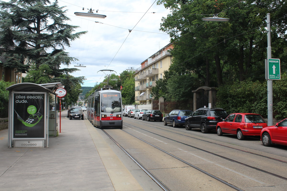 Wien Wiener Linien SL 58 (A1 101) XIII, Hietzing, Hietzinger Hauptstraße (Hst. Wenzgasse) am 29. Juni 2017.
