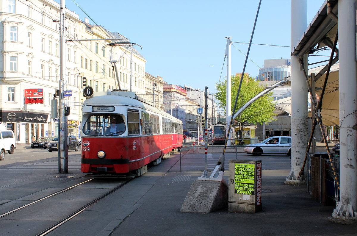 Wien Wiener Linien SL 6 (E1 4519 + c4 1309) Neubaugürtel / Hütteldorfer Straße / Urban-Loritz-Platz am 19. April 2018.