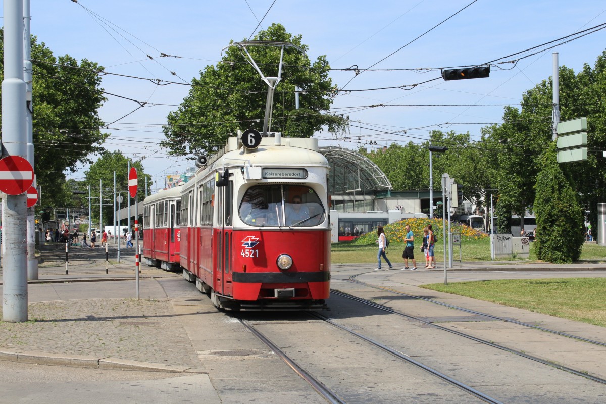 Wien Wiener Linien SL 6 (E1 4521) Mariahilfer Strasse / Mariahilfer Gürtel am 30. Juni 2015.
