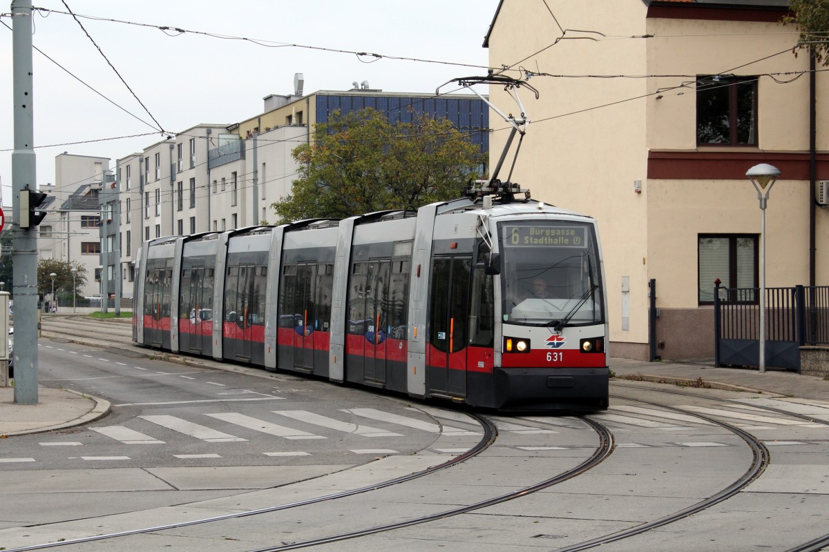 Wien Wiener Linien Sl 6 (B 631) Pantucekgasse / Simmeringer Hauptstraße / Zentralfriedhof 4. Tor am 12. Oktober 2015.