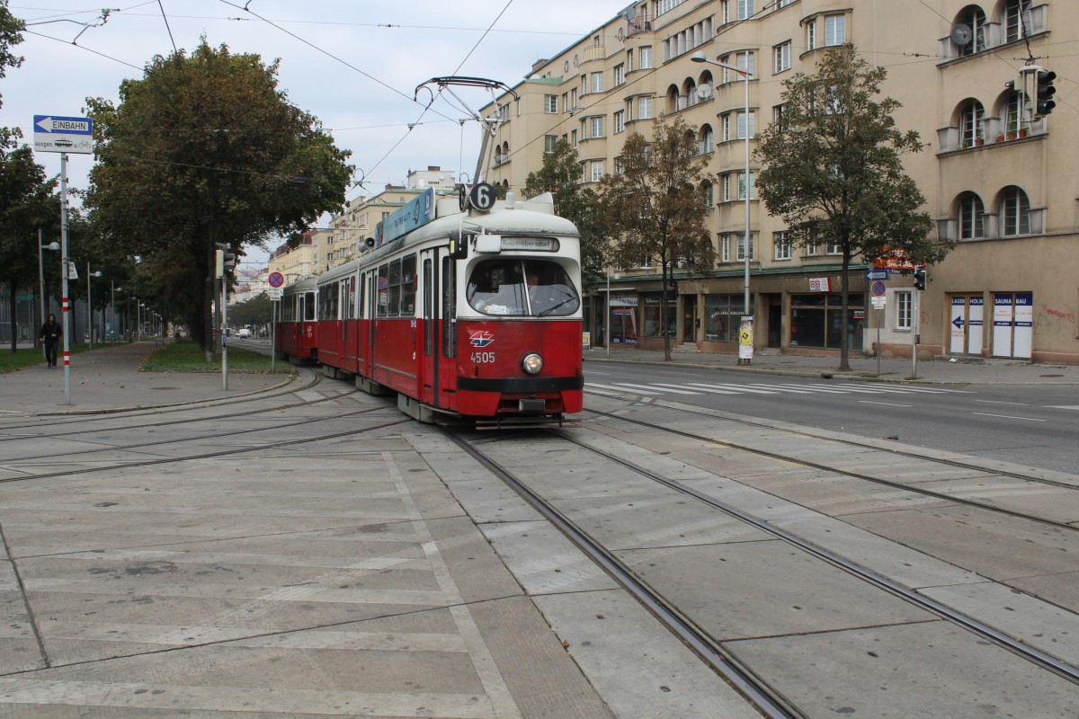 Wien Wiener Linien SL 6 (E1 4505 (Lohner 1972) + c3 1257 (Lohner 1961)) Margaretengürtel / Flurschützstraße am 12. Oktober 2015.