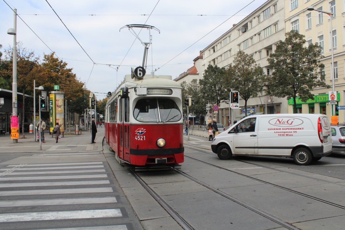 Wien Wiener Linien SL 6 (E1 4521 (Lohner 1973) + c3 1211 (Lohner 1961)) Margaretengürtel / Arbeitergasse am 12. Oktober 2015.