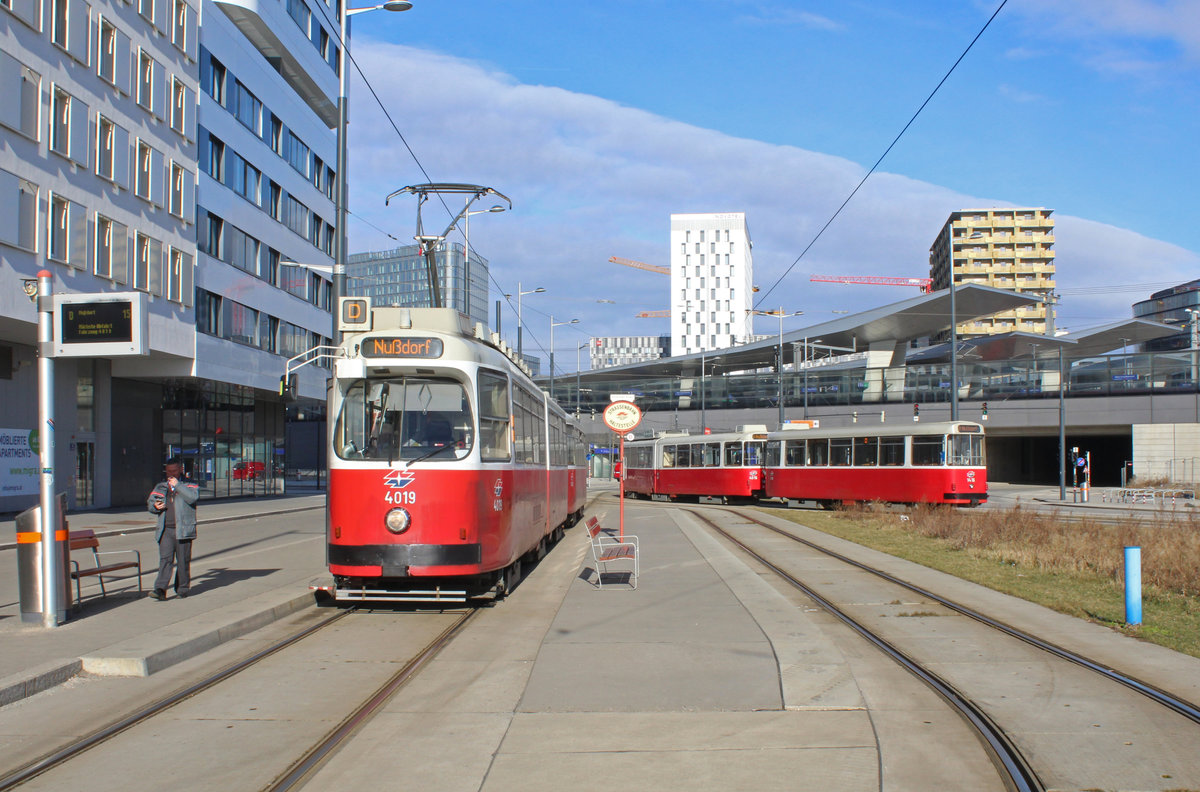 Wien Wiener Linien SL D (E2 4019 + c5 1419) X, Favoriten, Karl-Popper-Straße / Alfred-Adler-Straße (Endstation) am 14. Feber / Februar 2019.