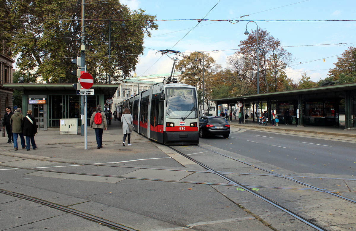 Wien Wiener Linien SL D (B 630) I, Innere Stadt, Dr.-Karl-Renner-Ring / Bellariastraße (Hst. Dr.-Karl-Renner-Ring) am 22. Oktober 2016.