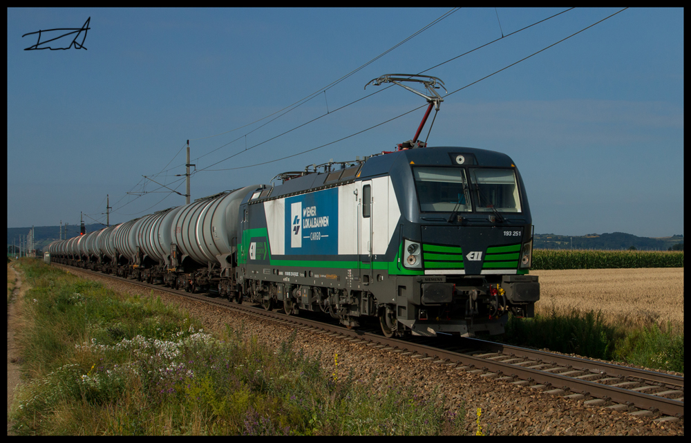 WLC 193 251 zieht den Kesselwagenganzzug 45981 aus dem Bahnhof Tullnerfeld in Richtung Wien. Tullnerfeld 19.07.2016