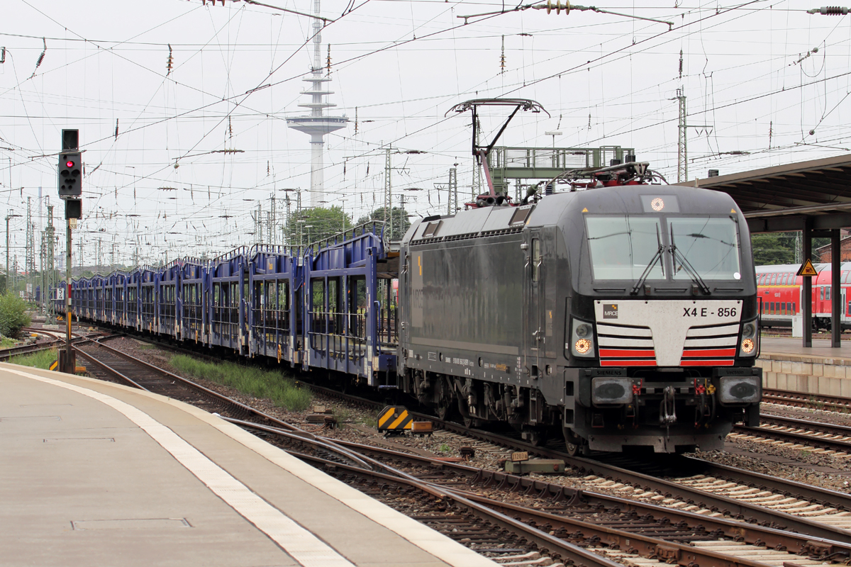 X4E-856 durchfährt Bremen Hbf. 12.8.2015
