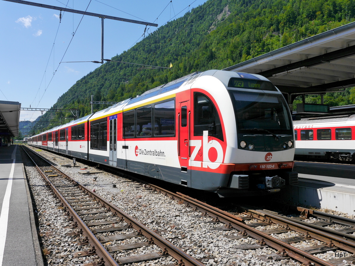 ZB - IR nach Luzern mit dem Triebwagen ABReh 150 103-6 im Bahnhof von Interlaken Ost am 05.08.2017