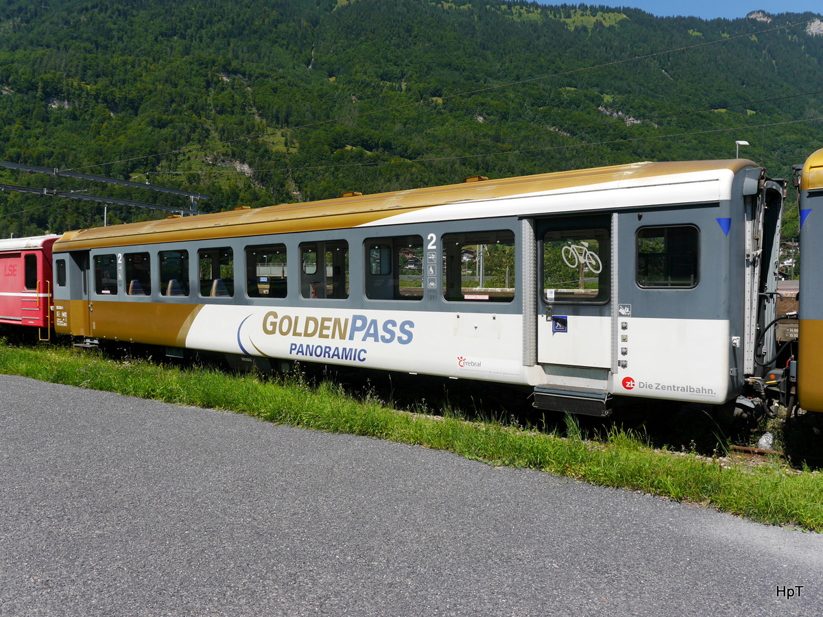 ZB - Personenwagen mit Gepäck/Fahrradabteil  2 Kl. BD 355-1 abgestellt im Güterbahnhof von Interlaken Ost am 05.08.2017