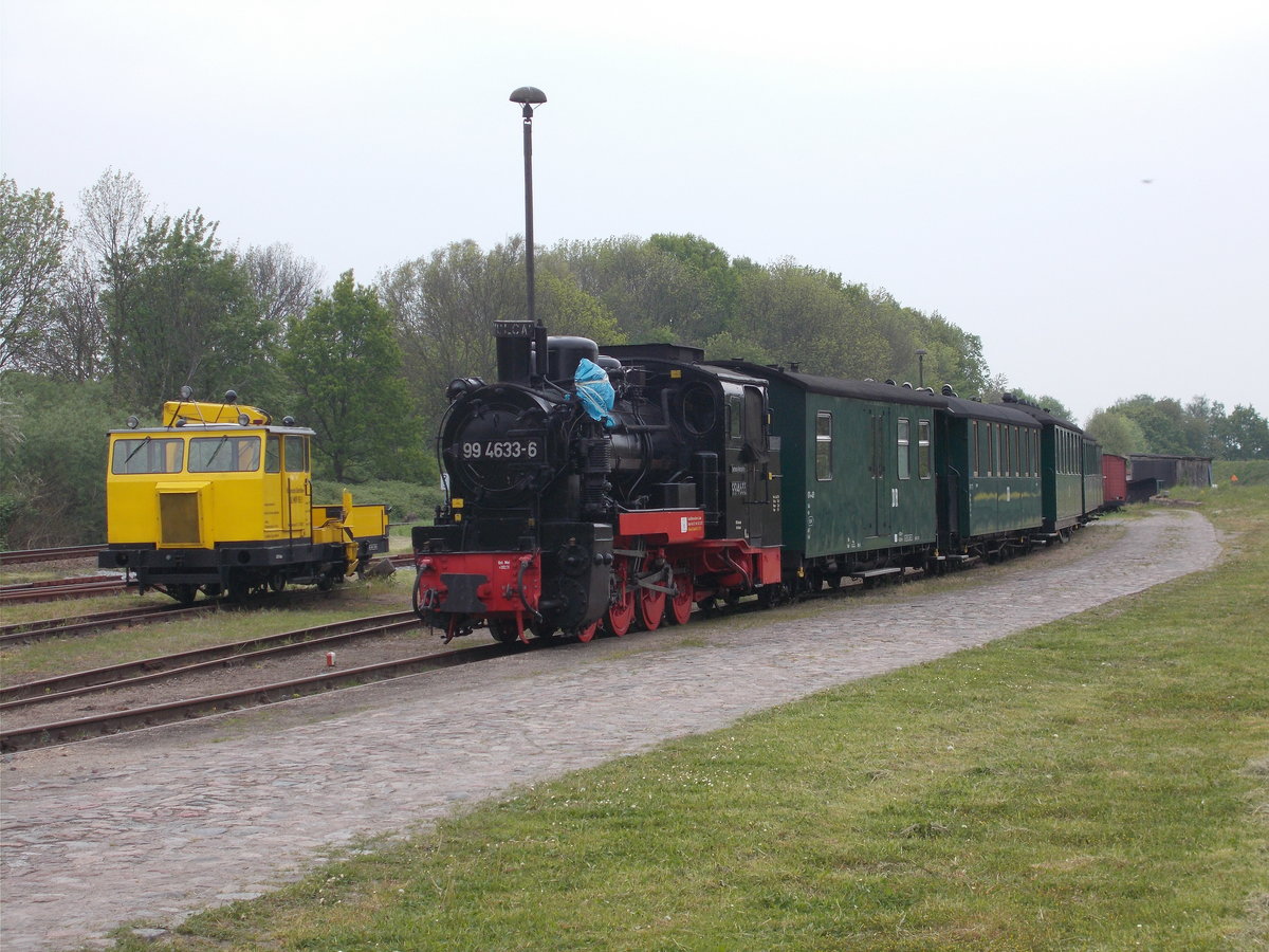 Zum diesjährigen Putbuser Bahnhofsfest wurde die 99 4633 in den Traditionsbereich gebracht.Aufnahme vom 20.Mai 2016.