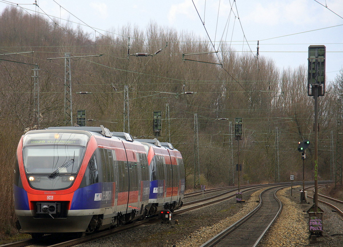 Zwei Euregiobahn (RB20) kommen aus langerwehe-Stolberg-Altstadt nach Alsdorf-Annapark aus Richtung Aachen-West,Laurensberg,Richterich und halten in Kohlscheid und fahren in Richtung Herzogenrath. 
Aufgenommen von Bahnsteig 2 in Kohlscheid.
Bei Sonnenschein und Wolken am Vormittag vom 4.3.2017.