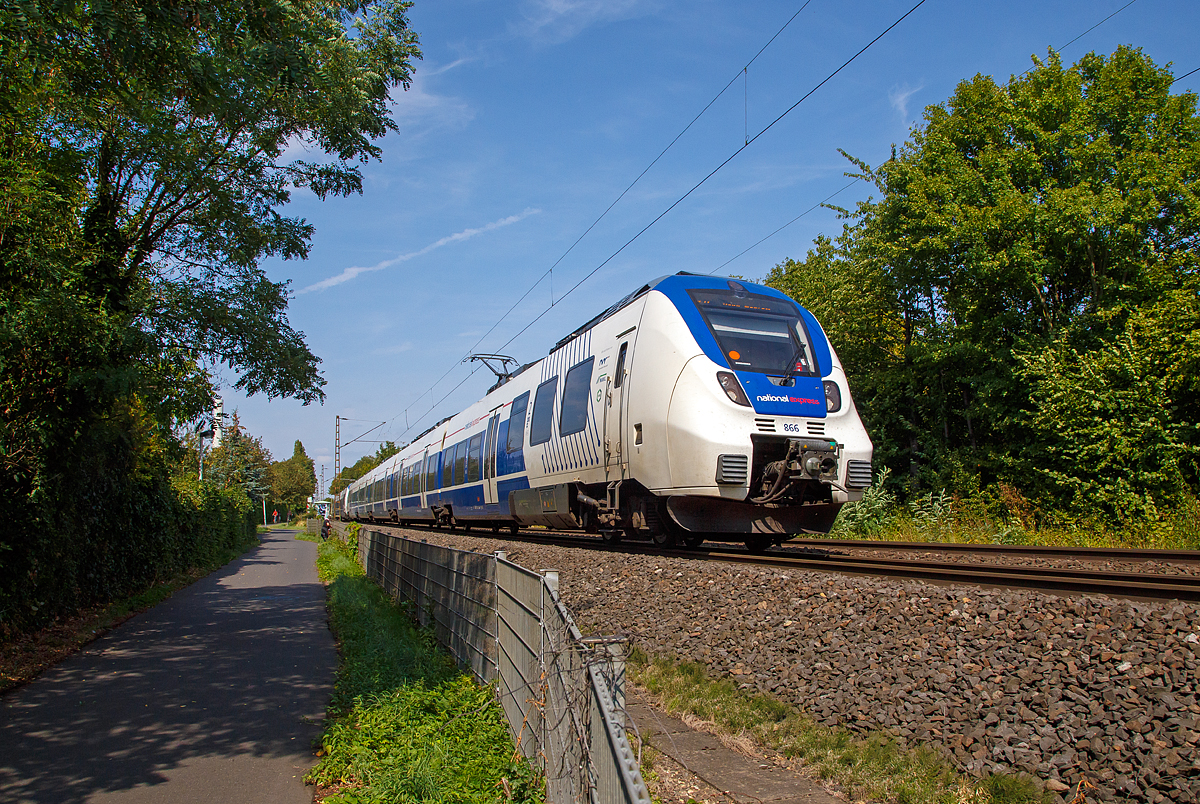 
Zwei gekuppelte Bombardier Talent 2 (ein Fünf- und ein Dreiteiler) der National Express Rail haben am 28.08.2018 gerade den Bf Bonn UN Campus und fahren als RB 48  Rhein-Wupper-Bahn  (Wuppertal-Oberbarmen  – Köln – Bonn-Mehlem) weiter in Richtung Bonn-Bad Godesberg.