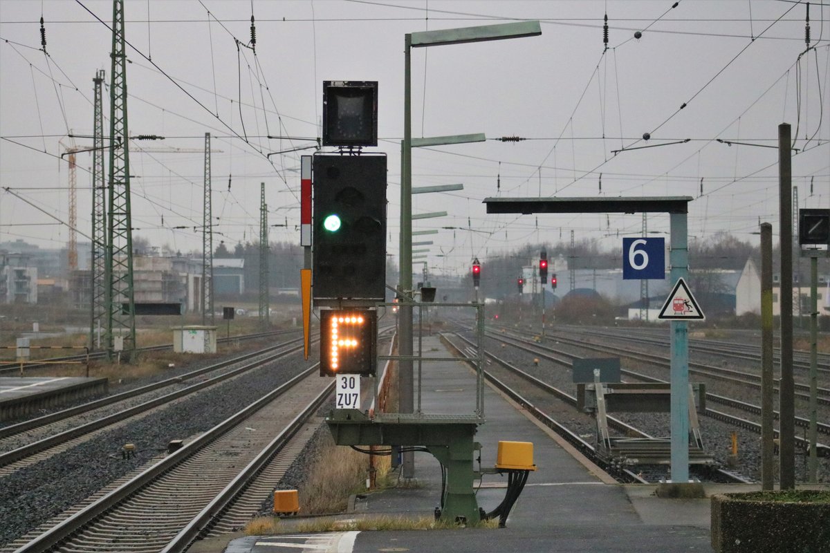 Zwerg KS Signal am 12.01.19 in Bad Vilbel Bhf 