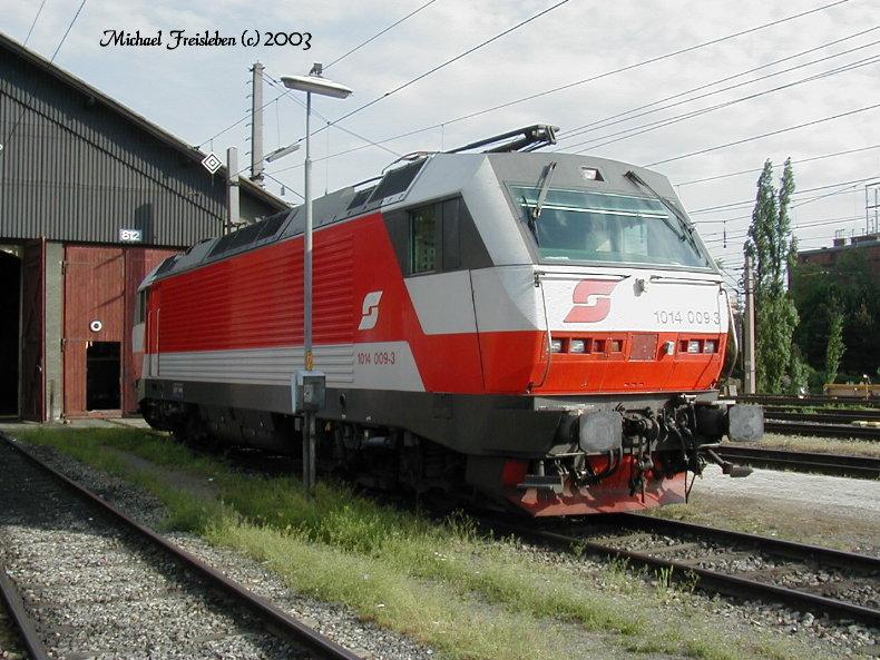 1014 0093, am 10.Mai 2003 in der Traktion Wien Ost Bahnbilder.de