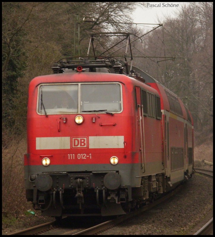 111 012-1 auf der fahrt als 10420 zwischen Erkelenz und Hckelhoven-Baal.