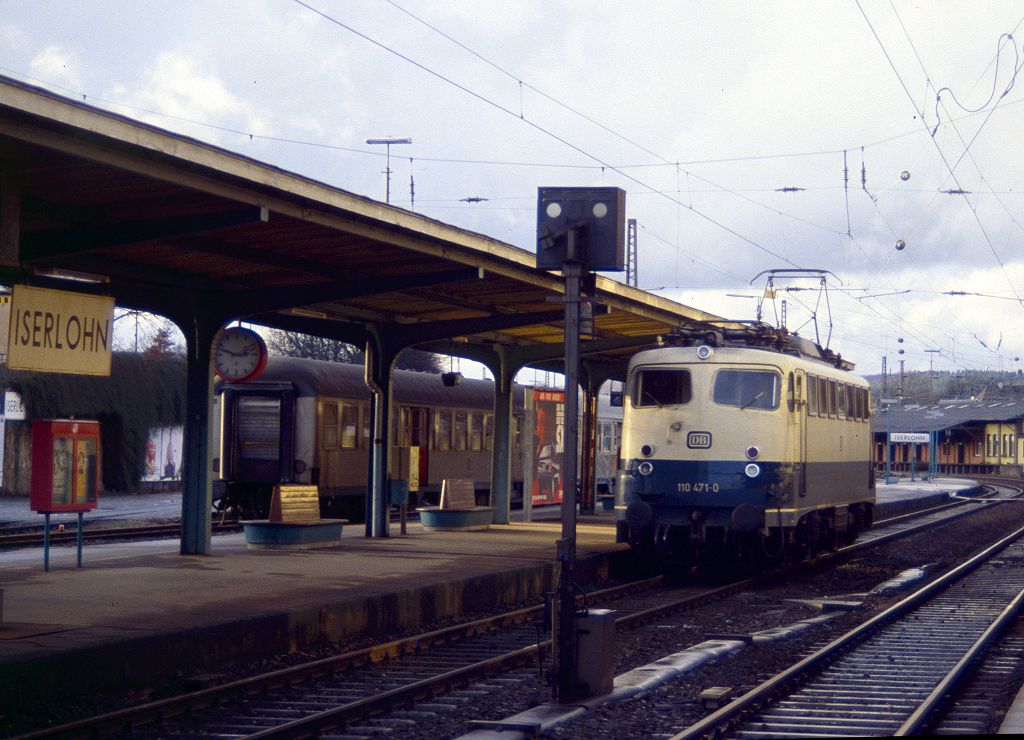 http://www.bahnbilder.de/bilder/1200/828964.jpg