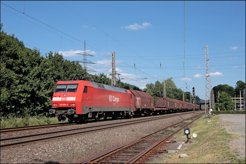 152 008 schleppt am Abend des 23.06.2008 einen Coilzug zurck ins Ruhrgebiet.
